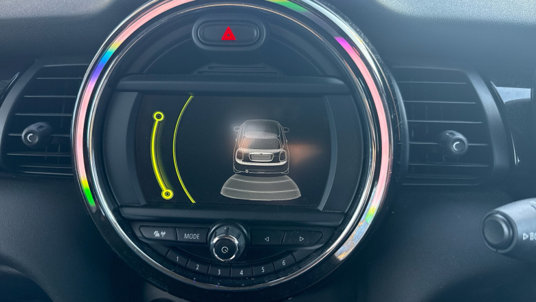 MINI Hatchback 1.5 Cooper Seven 3dr Auto Petrol Hatchback